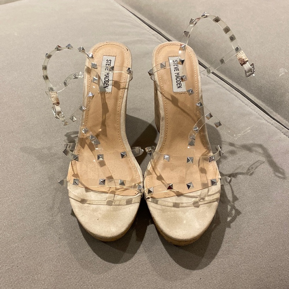 Ladies sandal